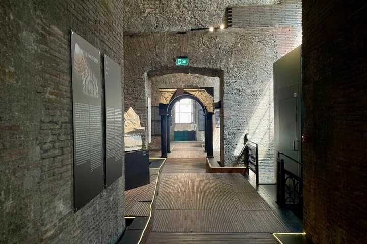 Pantheon : Hidden Spaces of Neptune Basilica