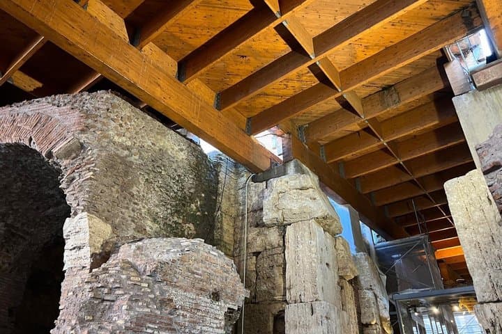 Colosseum Underground Guided Tour with Arena Floor in Rome