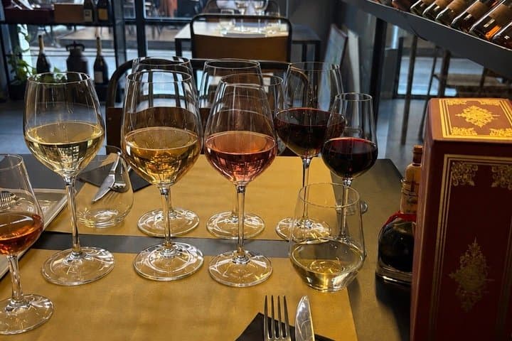 Vatican Wine Tasting: Italian Wines & Food with a Sommelier