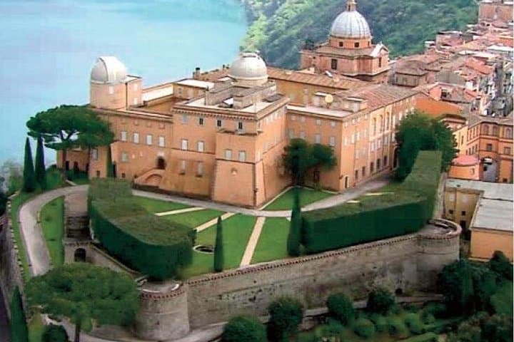 Castel Gandolfo the Popes Summer Residence is Connected by Train