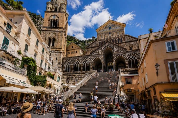Amalfi Coast Escape from Rome, Positano and Amalfi in One Day