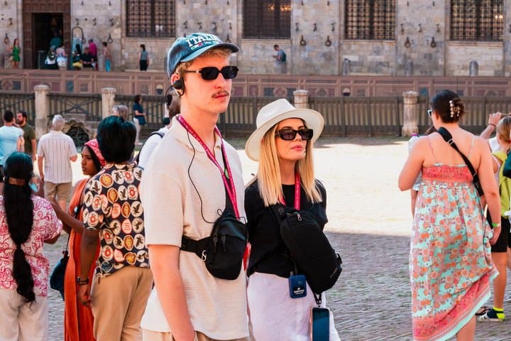 Pisa, Siena, San Gimignano with Lunch & Wine Tasting at a Winery