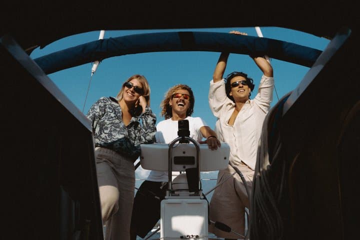 Lake Como SMALL GROUP Boat Tour Aperitivo & Prosecco Included