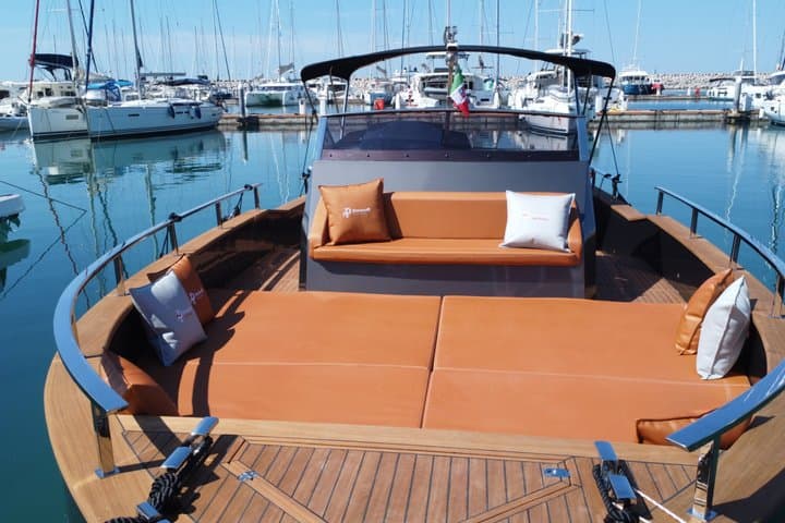Private Boat Tour from Salerno to Amalfi for DP Cruisers