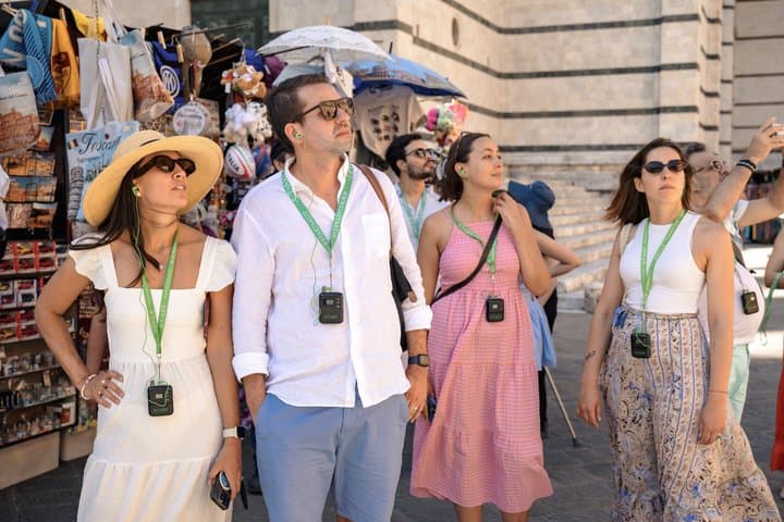 San Gimignano, Siena, Monteriggioni: Fully Escorted Tour, Lunch & Wine Tasting