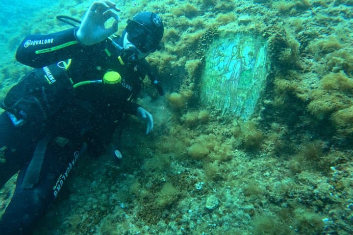 Discover Sorrento Underwater: 3 - Hour PADI Afternoon Try Dive