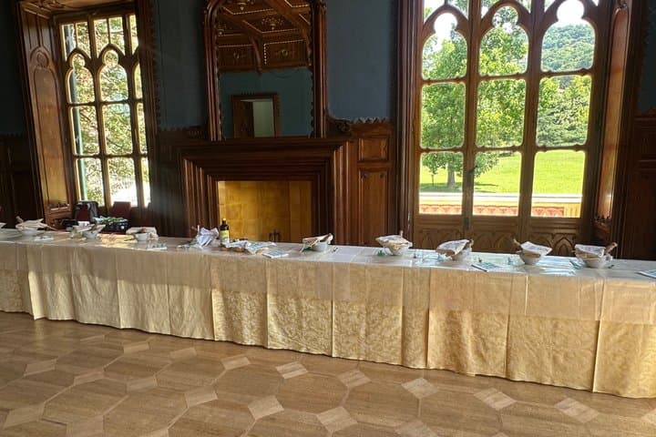 Cooking Genoese Pesto and gnocchi in the English Villa in Genoa