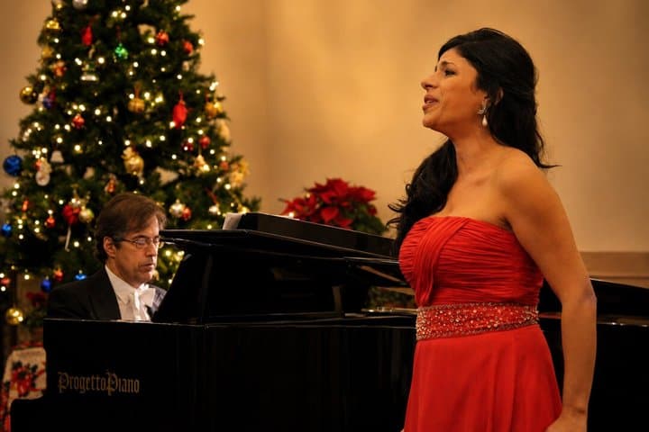 Rome: Christmas Opera Concert & Traditional Italian Aperitivo