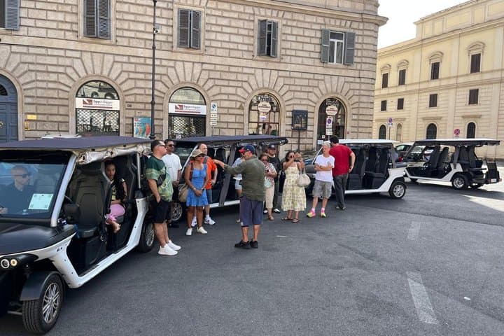 Discover Rome in 3 hours Premium Golf Cart Tour