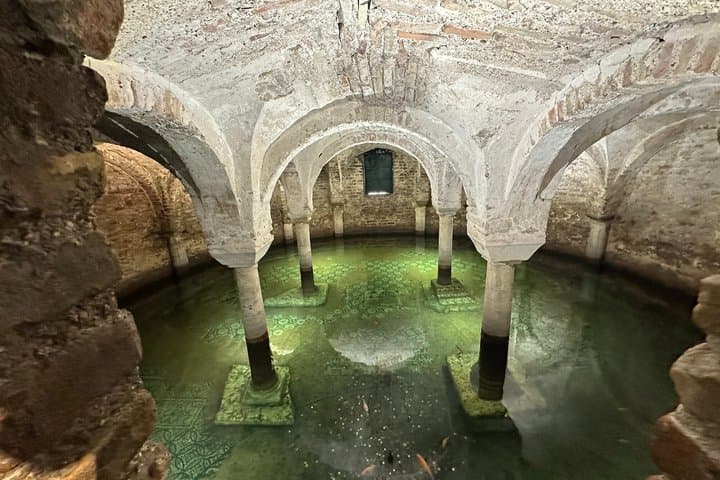 Ravenna Mosaics and Highlights Private Tour with a Local Guide