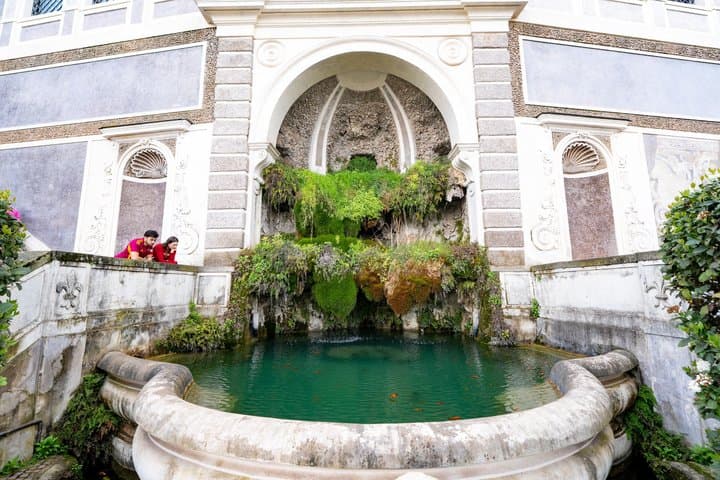 Rome: Colosseum, Roman Forum & Palatine Small-Group Guided Tour