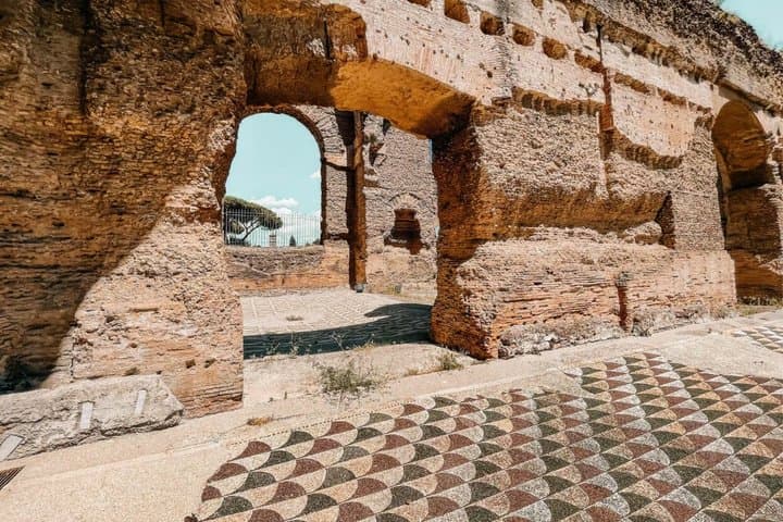 Rome: guided tour of the Baths of Caracalla and the Circus Maximus