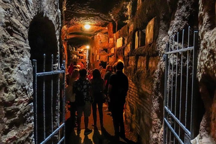 Rome Catacombs After-Hours Tour with Capuchin Crypt & Transport
