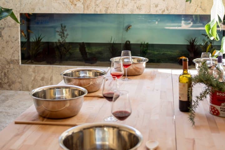 Handmade Mozzarella and Pizza Workshop with Unlimited Wine