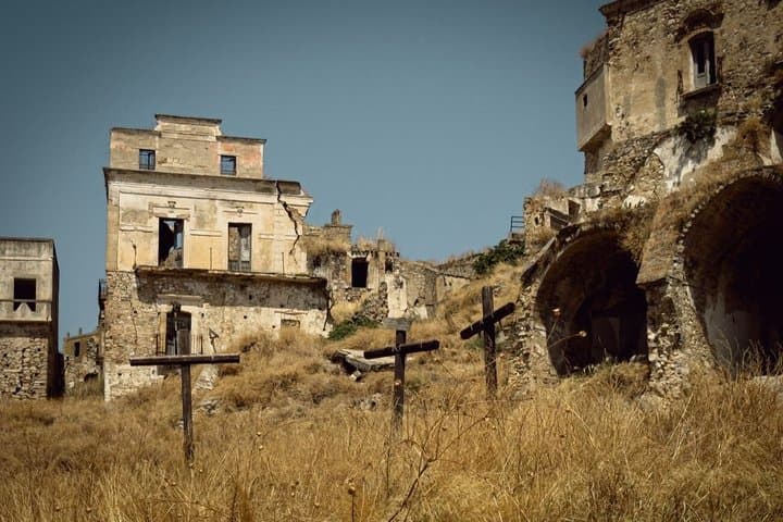 Craco Ghost Town and Amaro Lucano Day Trip from Matera