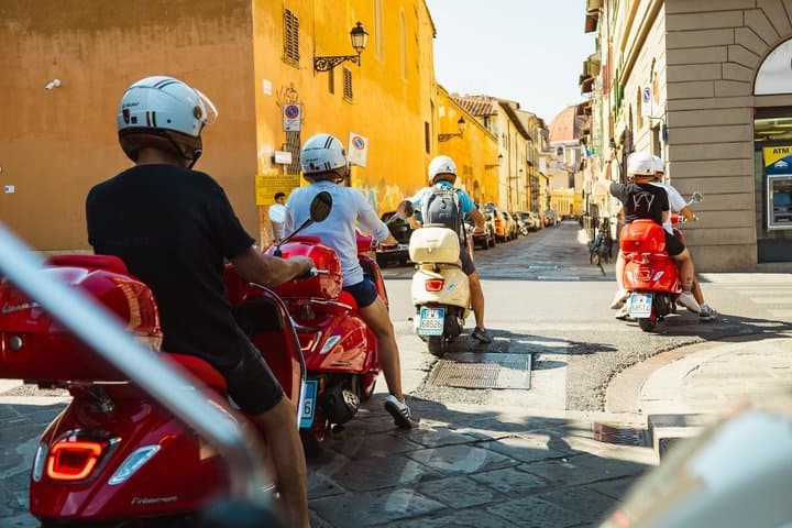 Chianti and Tuscany Hills Vespa Tour with Lunch and Wine Tasting
