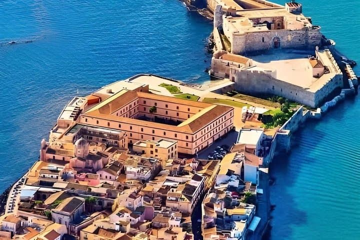 Siracusa and Ortigia private tour departing from Palermo