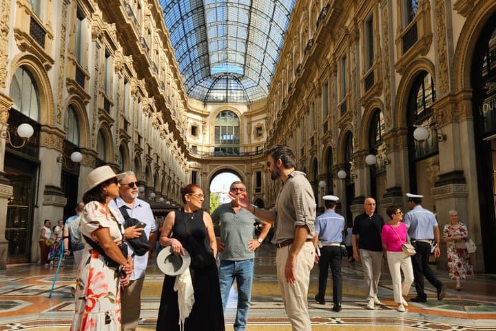 Milan Semi Private Tour with Duomo Skip-the-Line & Rooftop