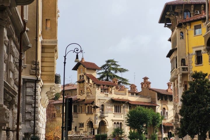 Rome Coppede District Walking Tour with Guide