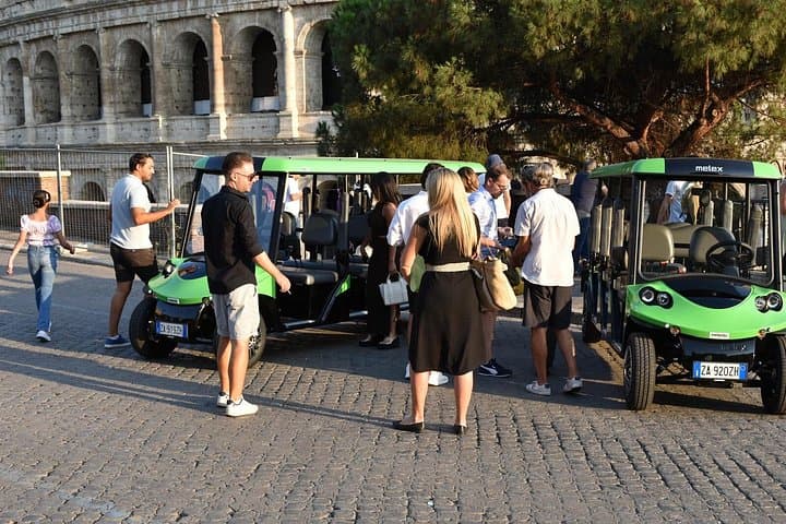 Rome Sunrise Golf Cart Tour with Breakfast & Top Landmarks