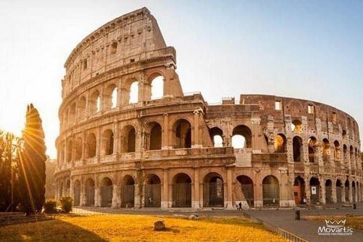 Rome 4 Hours Private Guided Tour with Pickup in Luxury Minivan