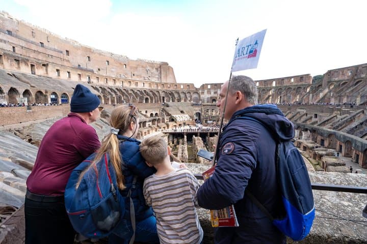 Rome: Colosseum, Roman Forum & Palatine Small-Group Guided Tour