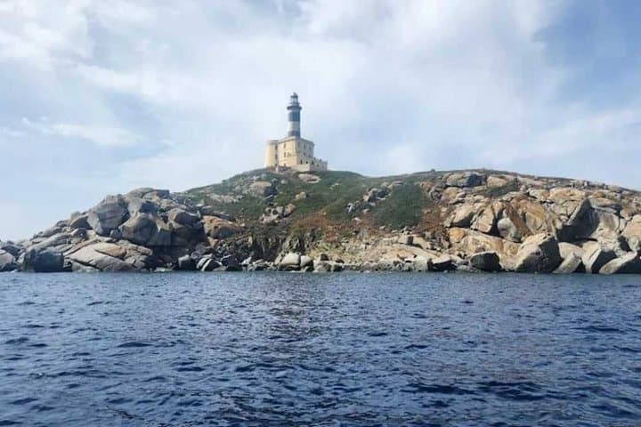 Boat trip in Villasimius: Route to Punta Molentis