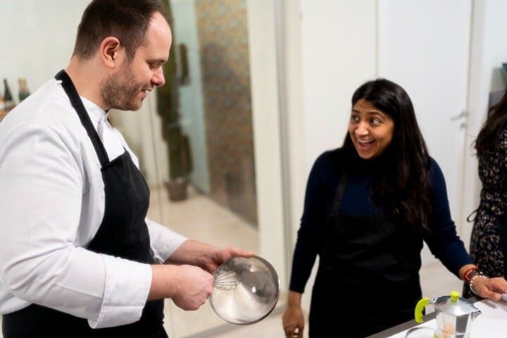 Pizza Cooking Class with Tiramisù and Wine Tasting in Milan