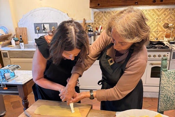 PRIVATE Tuscan Cooking Class & Wine in Maria’s Countryside Home