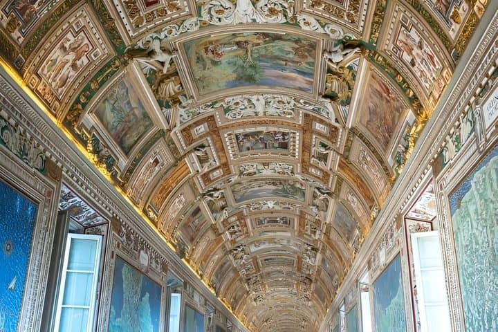 Vatican Museums and Sistine Chapel Express Entry Ticket