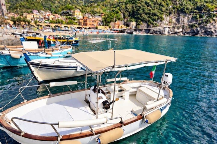 5 LANDS: Boat Tour Hidden Gems! Local captain. Max 5 guests
