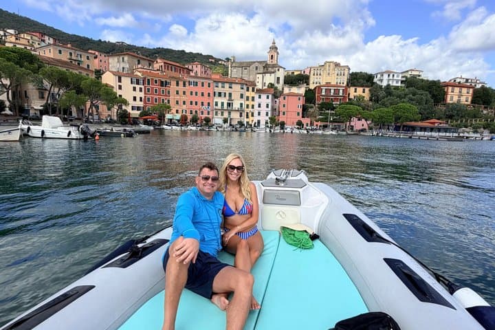 Tour in Barca of the Gulf of Poets: Caves, Islands and Portovenere!