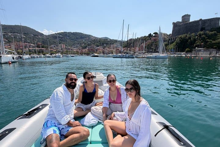 Tour in Barca of the Gulf of Poets: Caves, Islands and Portovenere!