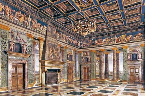 Skip-the-line Villa Farnesina and Raphael's Paintings private tour led by a local guide