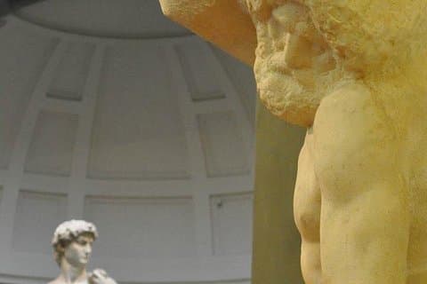 Inside_Accademia_Gallery