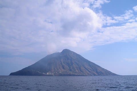 7-Day Sailing and Trekking in the Aeolian Islands