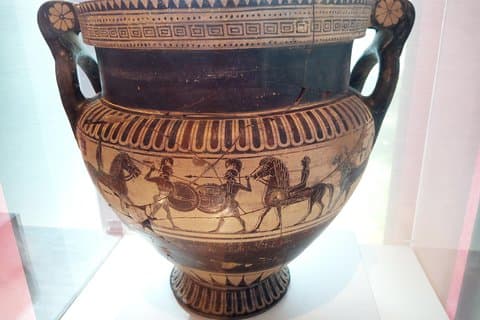 ItalyBesTours Pompeii and Herculaneum Skip-The-Line with Lunch and Wine Tasting from Rome