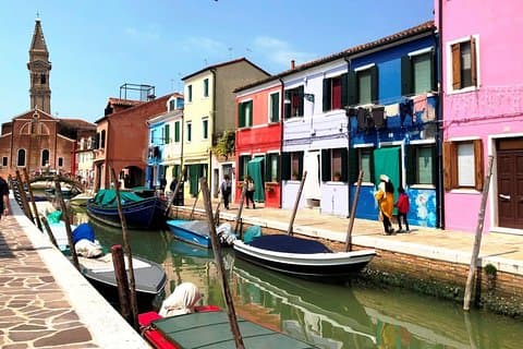 Half-Day Motorboat Cruise to Venice Lagoon Islands Murano and Burano