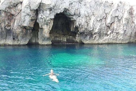 Private Walking Tour of Ortigia and Boat Tour + Arancino