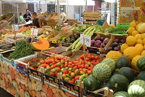 dance market