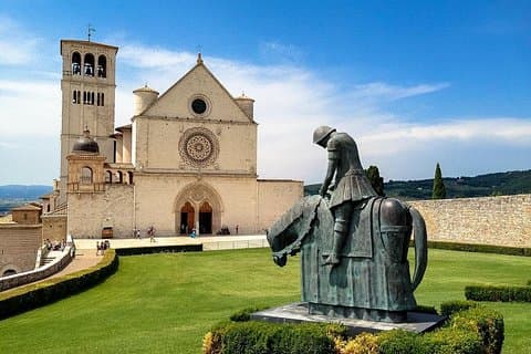 Basilica of St. Francis of Assisi. Tour with official guide