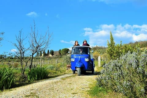 Tuk tuk in Chianti
