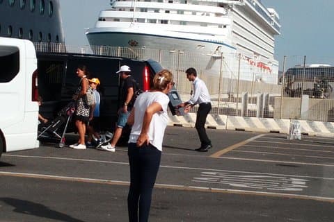 ItalyBesTours Transfer Civitavecchia Port to Rome with 3 hours Rome Tour