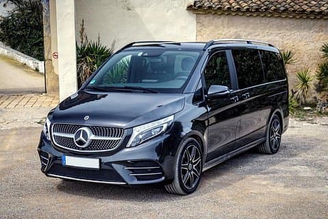 Airport Transfer: Fiumicino Airport FCO to Rome by Luxury Van