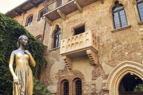 Giulietta's home