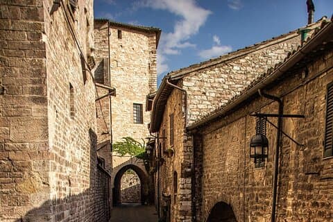 Full Day Guided Historical Tour of Cascia and Assisi