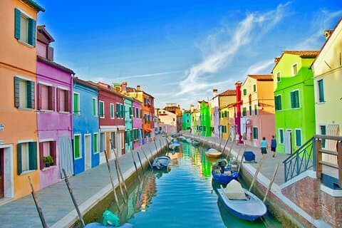 Venice: Murano & Burano Islands Tour with Optional Torcello Stop