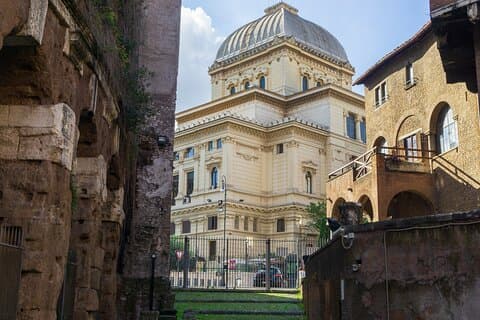 Guided Walk in the Jewish Ghetto of Rome