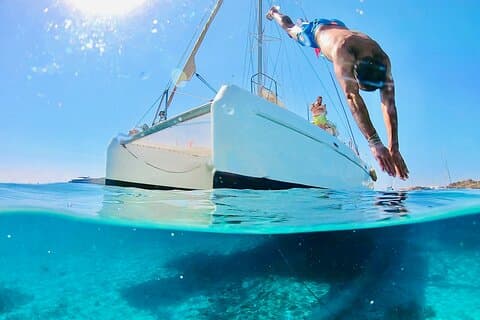 catamaran cruise