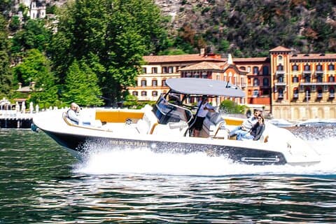 4H Como Lake Cruise drop of Bellagio and Varenna on Tender Yacht
